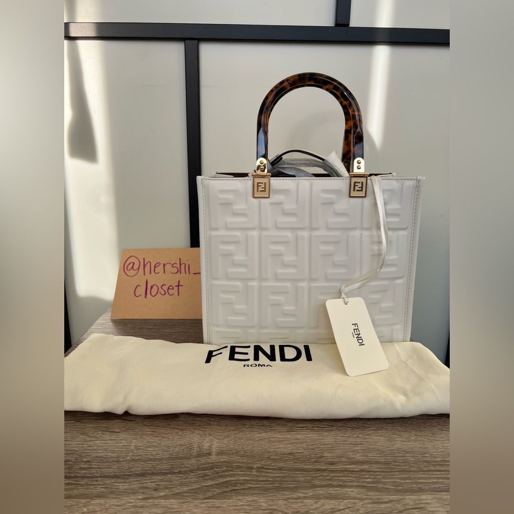 NEW Authentic Fendi Vitello Small Zucca Sunshine White Tote Leather - Picture 2 of 11
